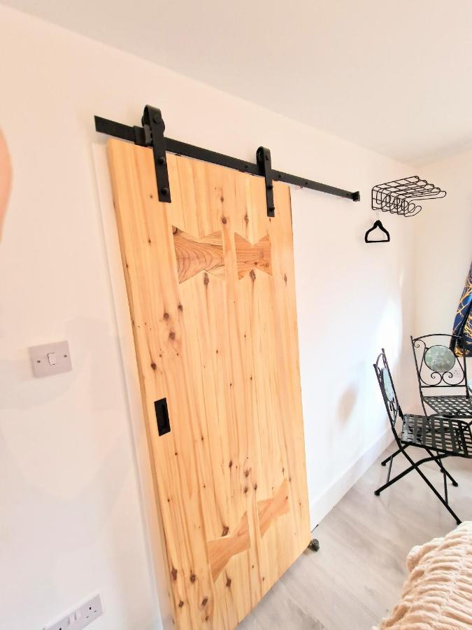 Kaoglen Lodge - Fawn Pod - Hot Tub - Dogs - Pitlochry - Luxury Blairgowrie and Rattray Bagian luar foto