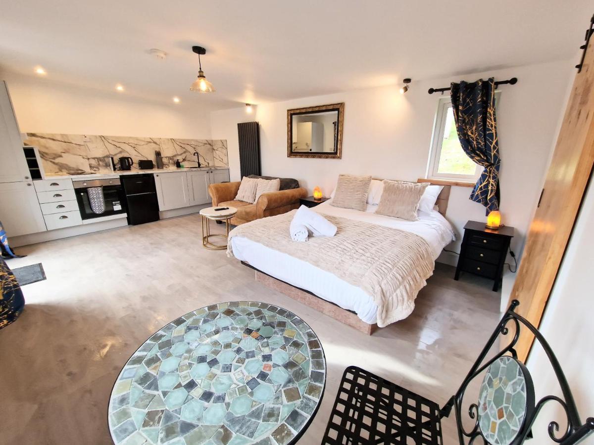 Kaoglen Lodge - Fawn Pod - Hot Tub - Dogs - Pitlochry - Luxury Blairgowrie and Rattray Bagian luar foto
