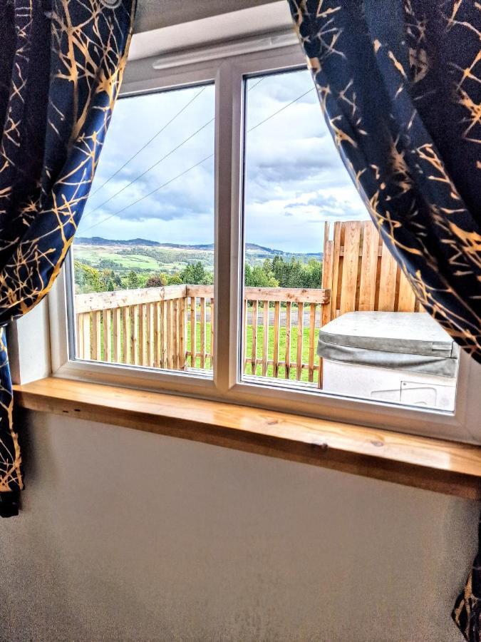 Kaoglen Lodge - Fawn Pod - Hot Tub - Dogs - Pitlochry - Luxury Blairgowrie and Rattray Bagian luar foto